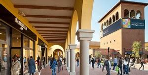 Outlet Village Castel Guelfo, Bologna: orari, aperture, .